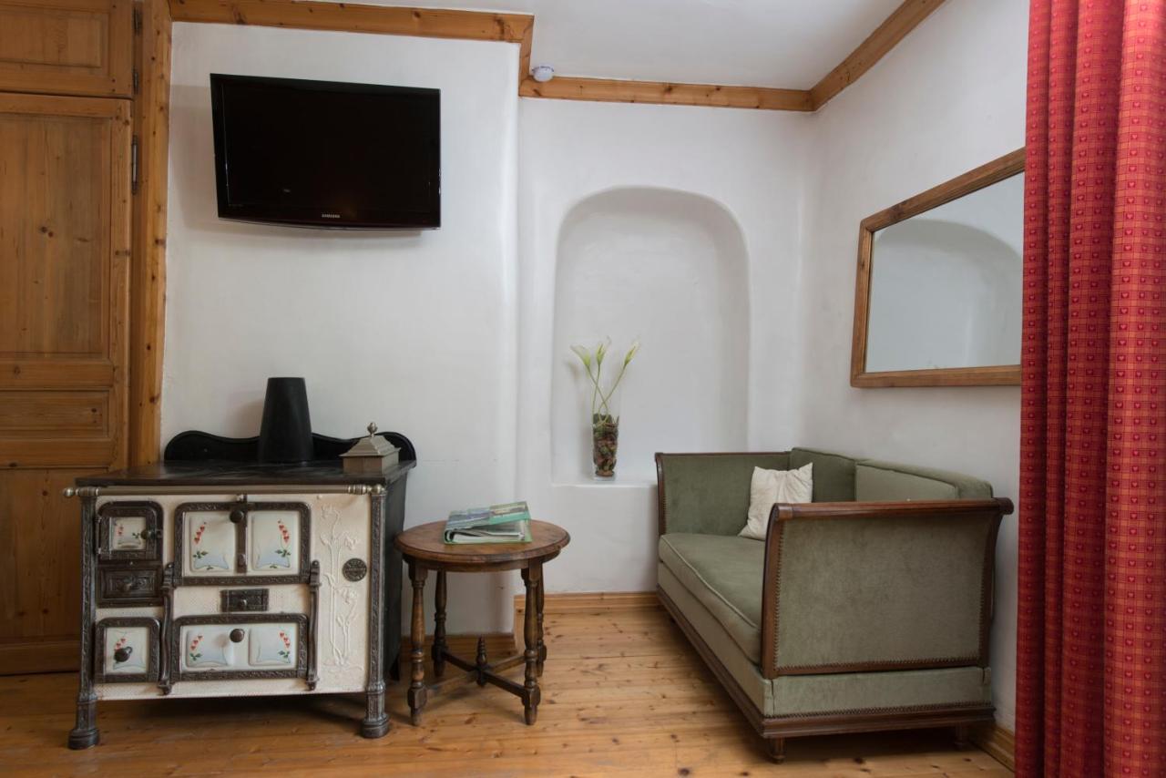 Au Cheval Blanc - Appartements Et Chambres D'Hotes Albertville Exterior foto